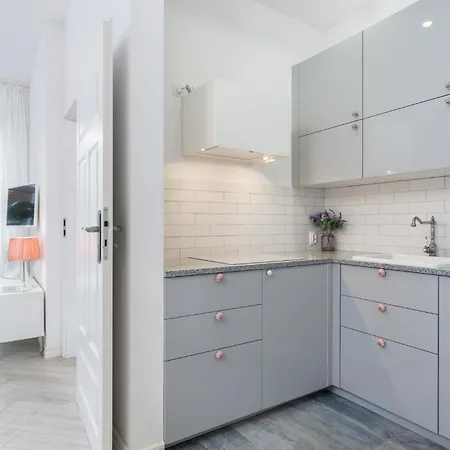 Just Cozy Old Town Apartment *