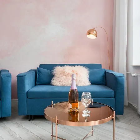 Just Cozy Old Town Apartment *